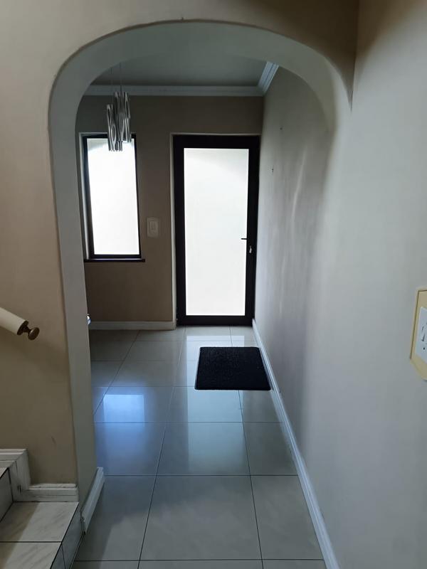 5 Bedroom Property for Sale in Grassy Park Western Cape